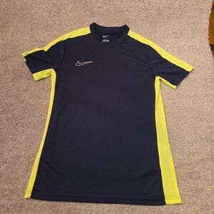 Nike Dri-FIT Top in Dark Blue and Bright Yellow